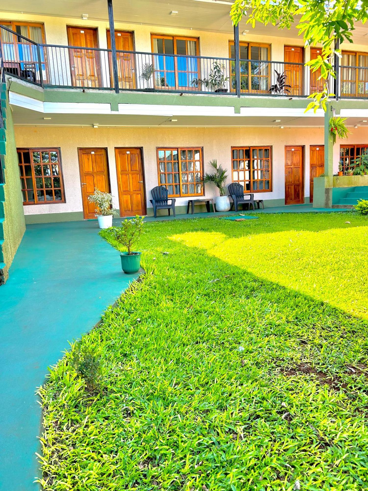 פוארטו איגואסו Tupa Hotel Iguazu מראה חיצוני תמונה